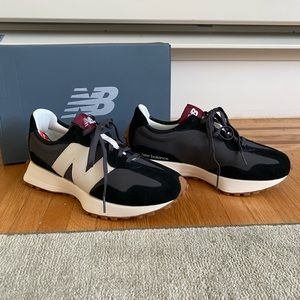 New Balance 327 women’s size 8